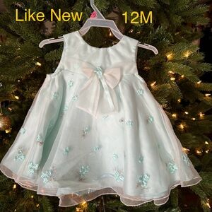 Beautiful baby blue Spring dress for girls 12m